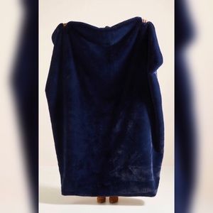 Anthropologie Sophie Faux Fur Blanket Navy